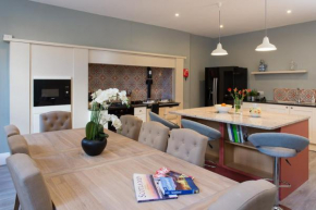 Gorgeous Central Edinburgh 3-Bedroom Apartment